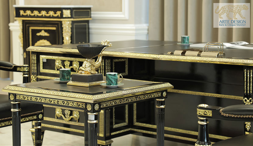 میز مدیریتی ورساچه